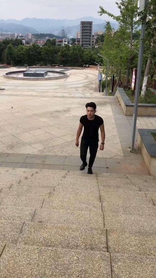 倒霉的吃瓜群眾搞笑段子,倒霉事連連上演